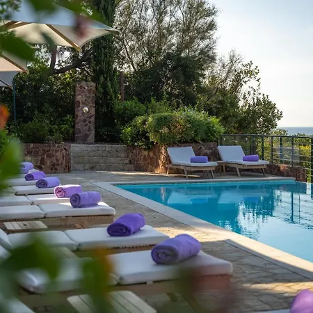 Tiara Yaktsa Cote D'azur Hotel