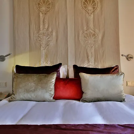 Hotel Tiara Yaktsa Cote D'azur 5*