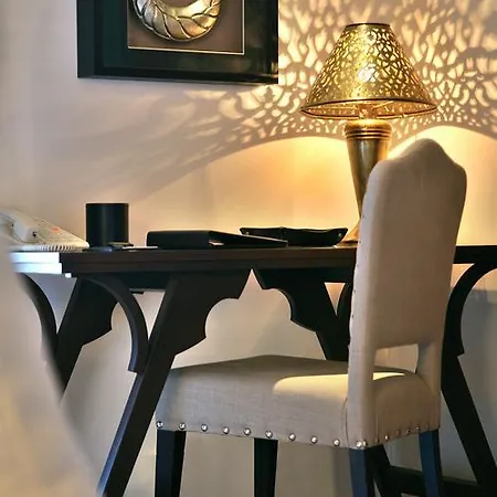 Tiara Yaktsa Cote D'azur