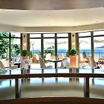 Tiara Yaktsa Cote D'azur Théoule-sur-Mer