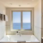 Tiara Yaktsa Cote D'azur 5*