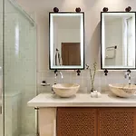 Tiara Yaktsa Cote D'azur Otel 5*