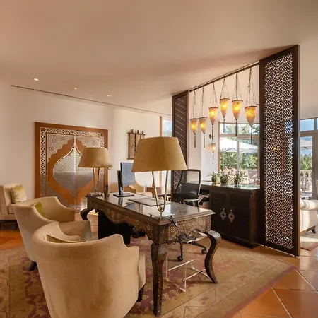 Tiara Yaktsa Cote D'azur Théoule-sur-Mer