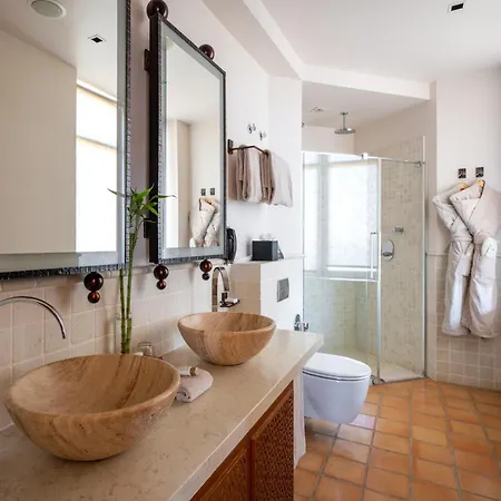 Tiara Yaktsa Cote D'azur Hotel 5*