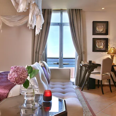 Tiara Yaktsa Cote D'azur