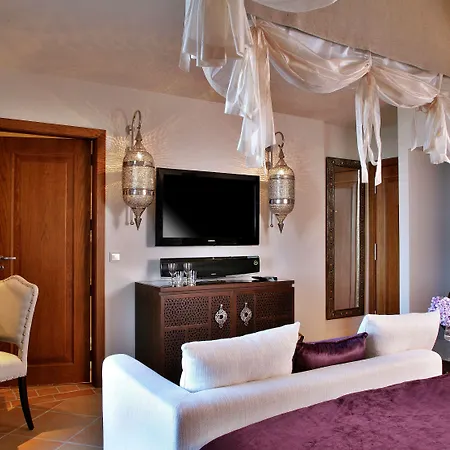 Tiara Yaktsa Cote D'azur 5* Théoule-sur-Mer