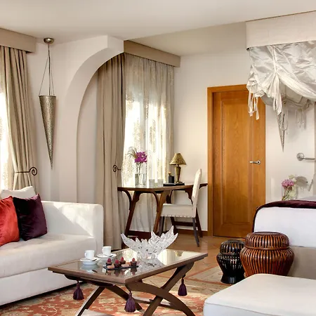 Tiara Yaktsa Cote D'azur 5* Théoule-sur-Mer