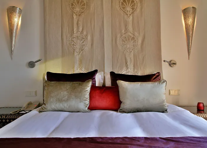 Hotel Tiara Yaktsa Cote D'azur 5*
