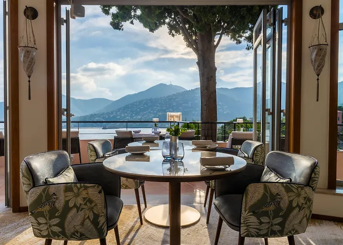 Tiara Yaktsa Cote D'azur Hotel 5*