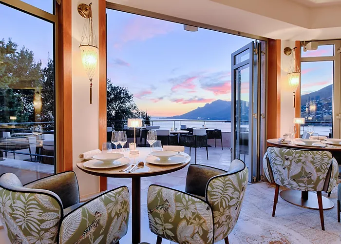 Tiara Yaktsa Cote D'azur 5*