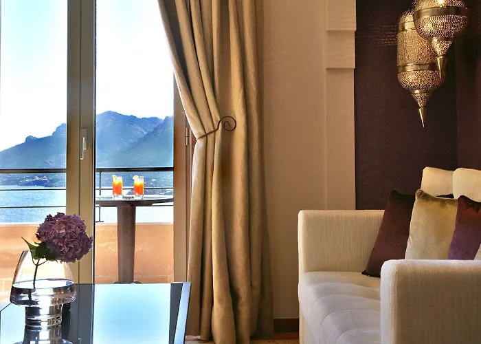 Tiara Yaktsa Cote D'azur Hotel 5*